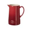 Le Creuset Karaf 1,5 Liter Aardewerk Kersrood -Servies Winkel wd getrenditeimage